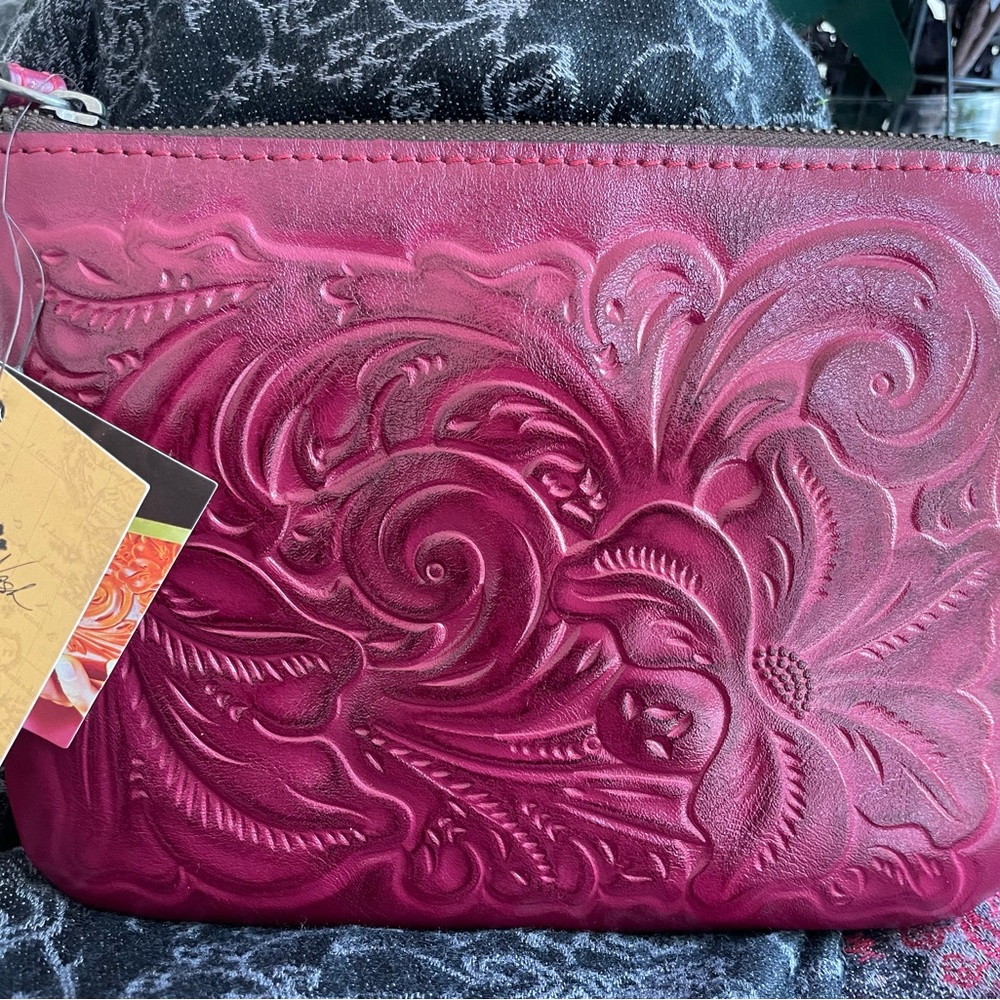 Patricia Nash Tooled Leather Cassini Wristlet - Picture 7 of 15